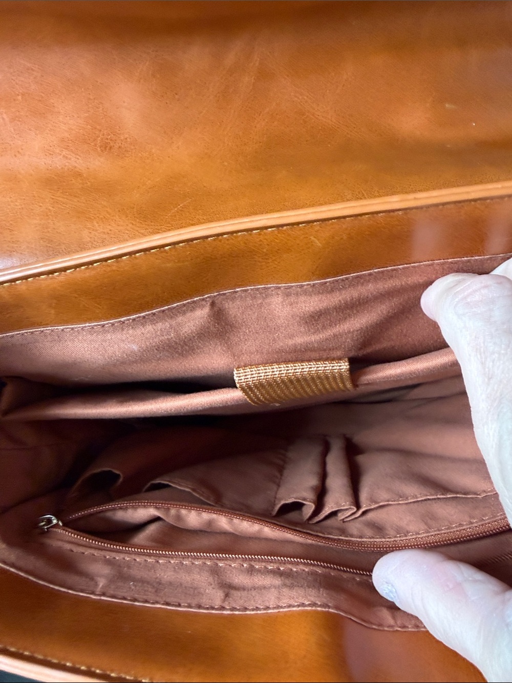 Vintage Tan Leather Crossbody Satchel -Bags - Picture 5 of 16